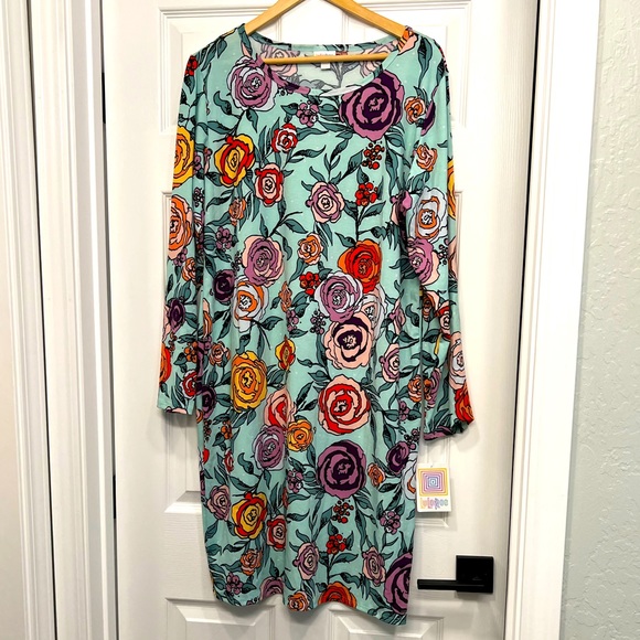 LuLaRoe Dresses & Skirts - NWT Debbie Dress 3XL LuLaRoe Floral!